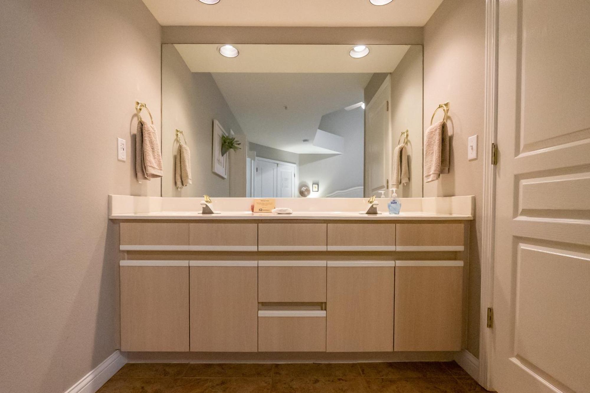 3br With Loft - Near The Strip - Free Attraction Tickets Included - Fw2-6 Casa de Férias